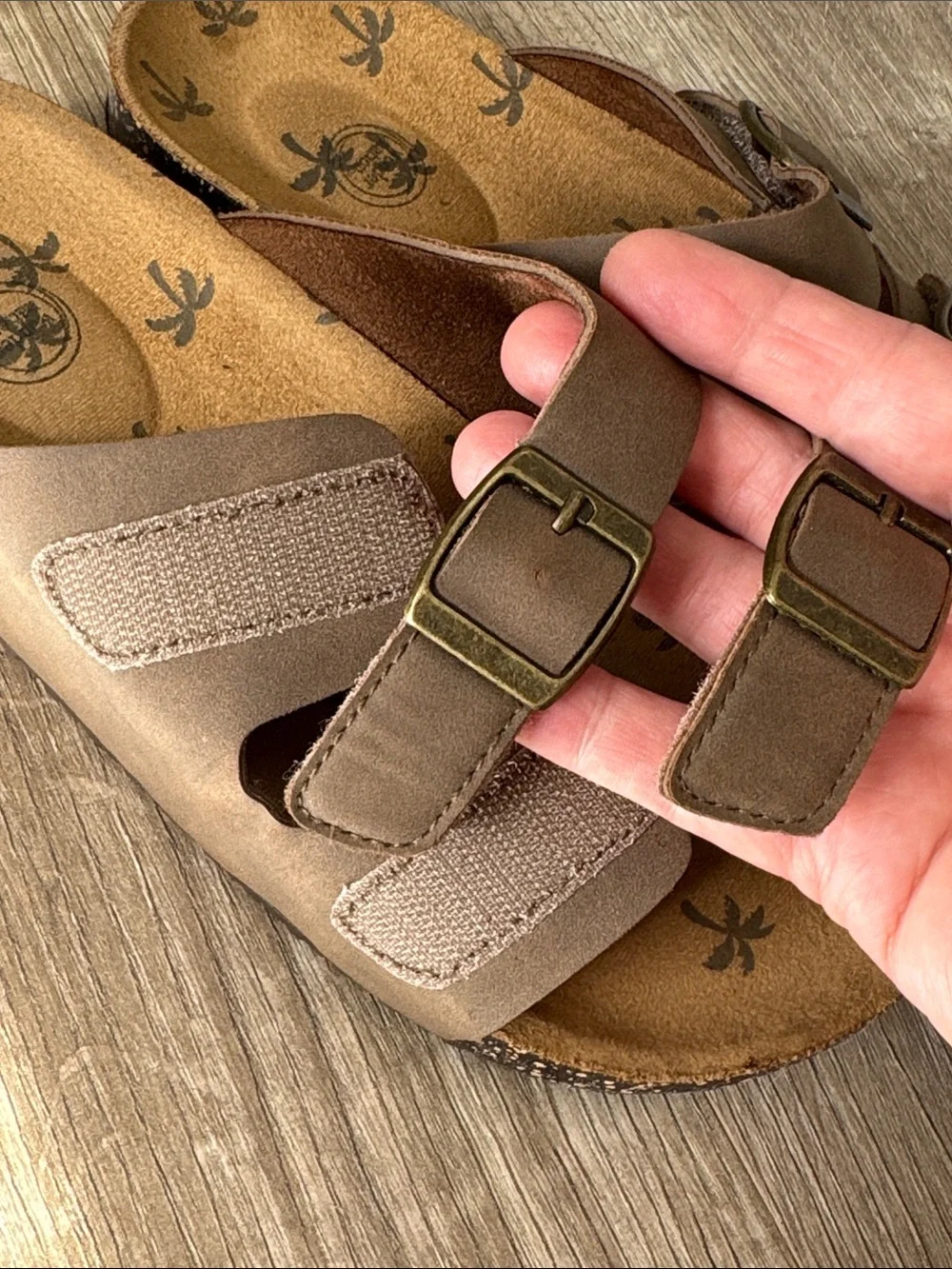 Wonder Nation Boys Double Buckle Brown Slide Sandals Size 6
